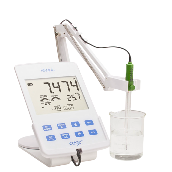High-precision laboratory pH meter